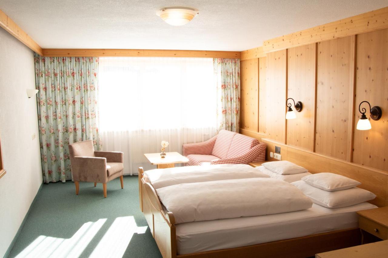 Hotel Walserberg Warth  Rum bild