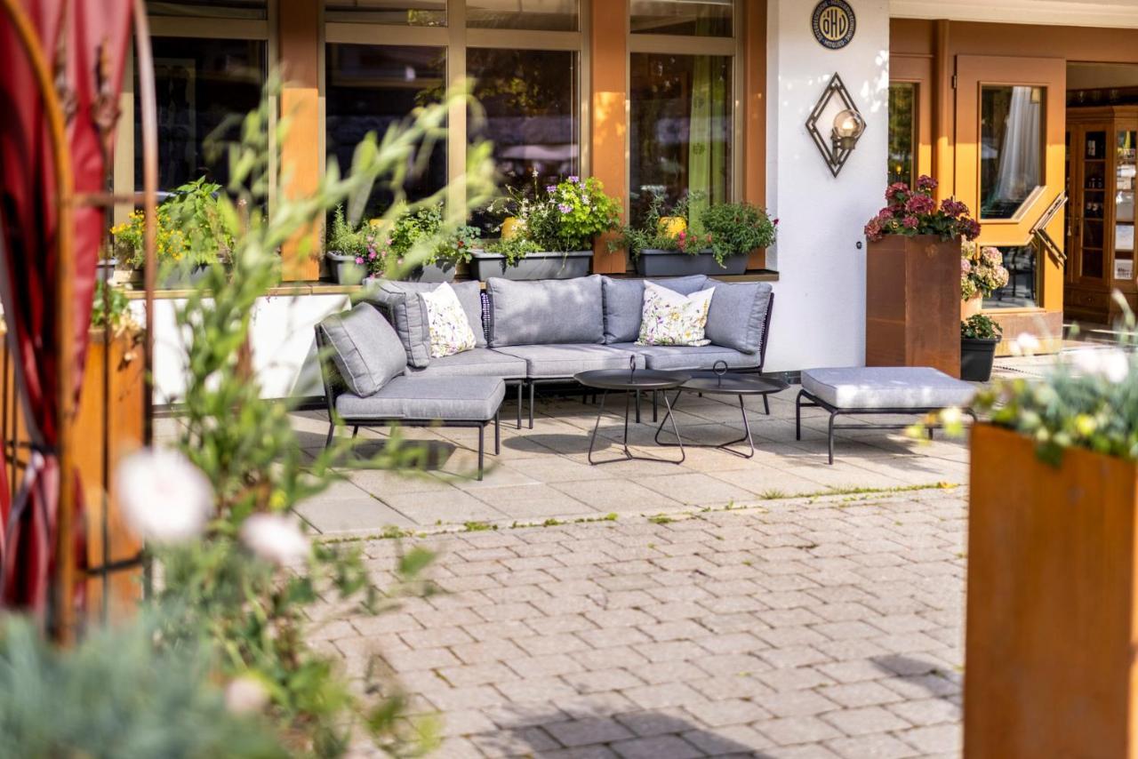 Hotel Walserberg Warth  Exteriör bild