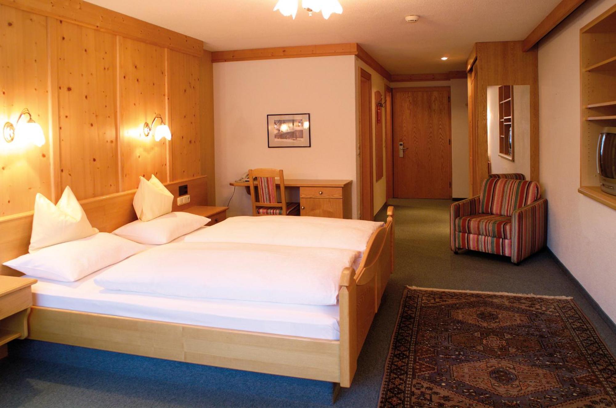 Hotel Walserberg Warth  Rum bild